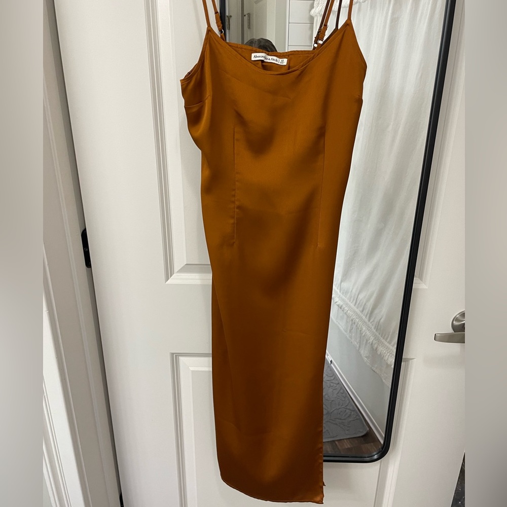 Abercrombie Cooper Satin Slip midi dress. XS
